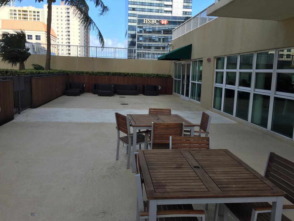Lyx Suites At One Broadway In Brickell Miami Exterior foto