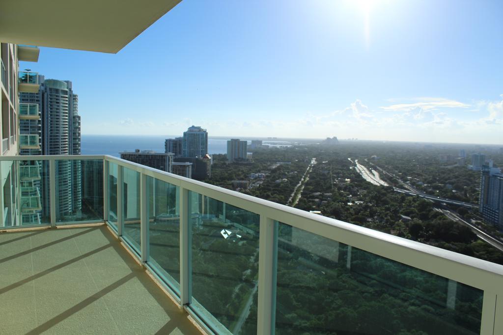 Lyx Suites At One Broadway In Brickell Miami Exterior foto